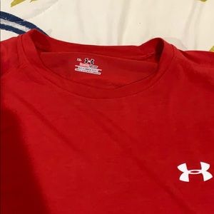 Red under Armour xl heat gear short sleeve
